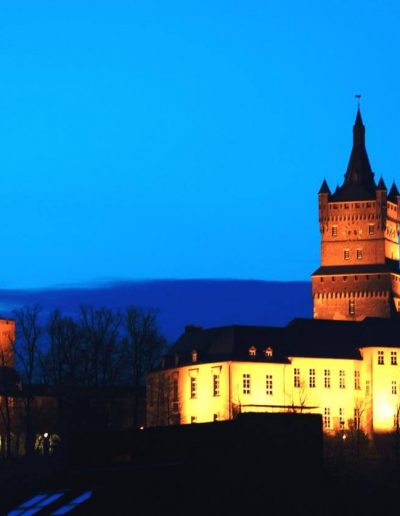 Die Schwanenburg, das Wahrzeichen der einstigen Herzogs- und Kurstadt Kleve, ist schon von weither sichtbar.